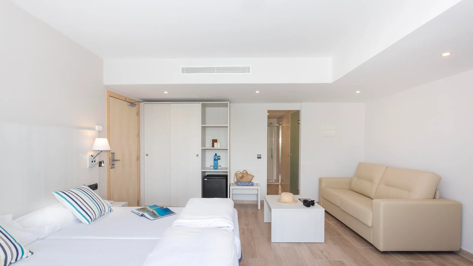 Apartaments Aucanada Port de Alcudia  Hotel